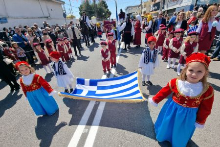 Συμμετοχή σε παρελάσεις